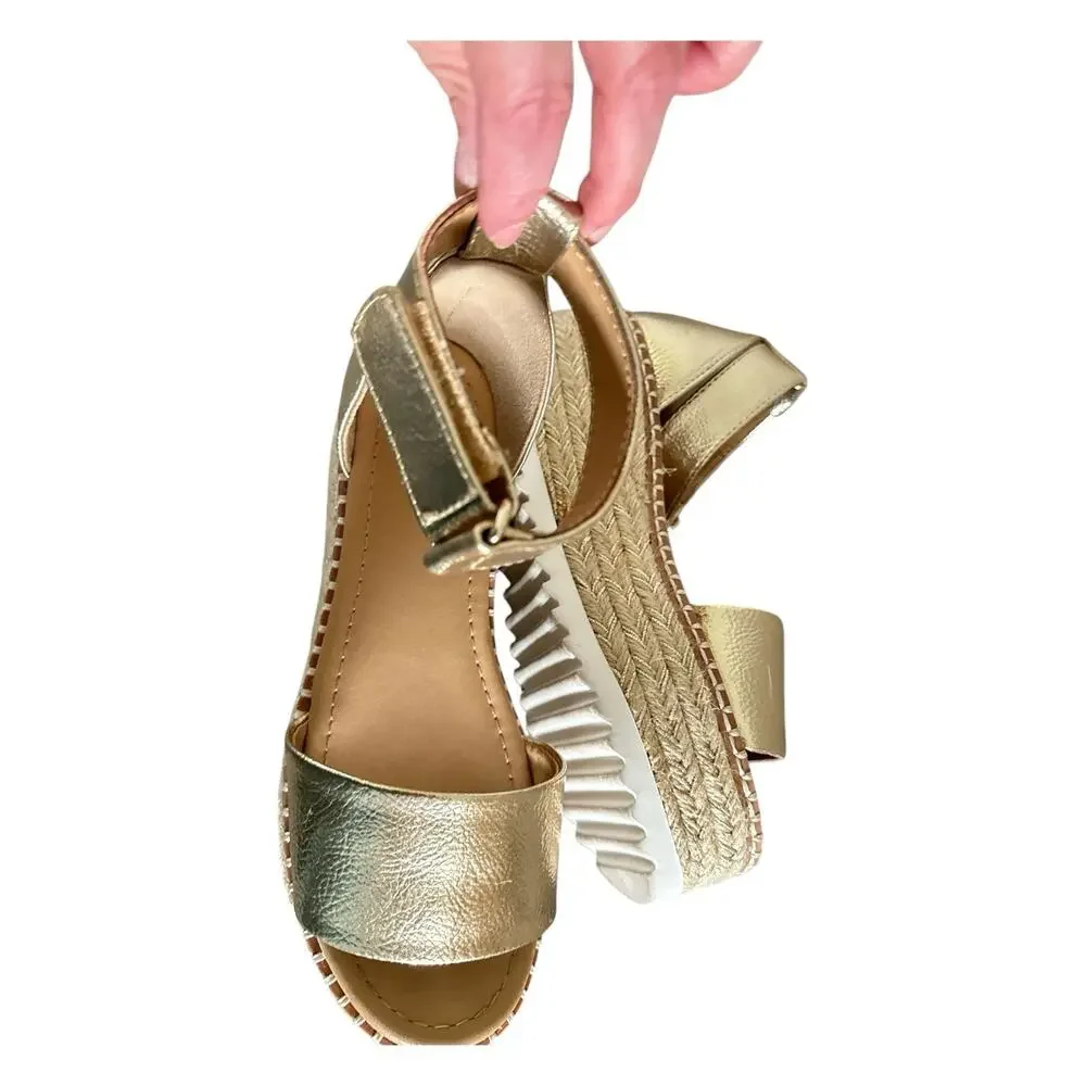 Y-Not Tuckin Platform Wedges in a metallic light gold finish.Size 6.5